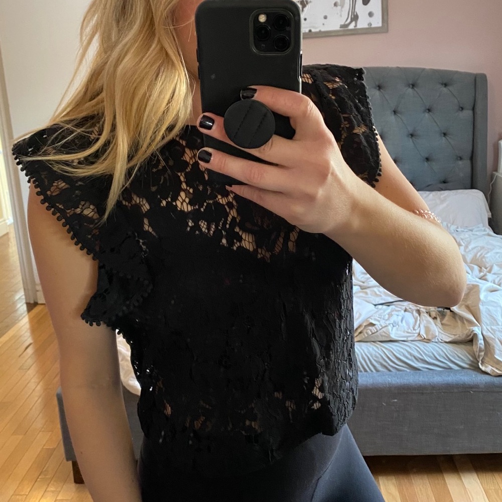 Black Lace Crop